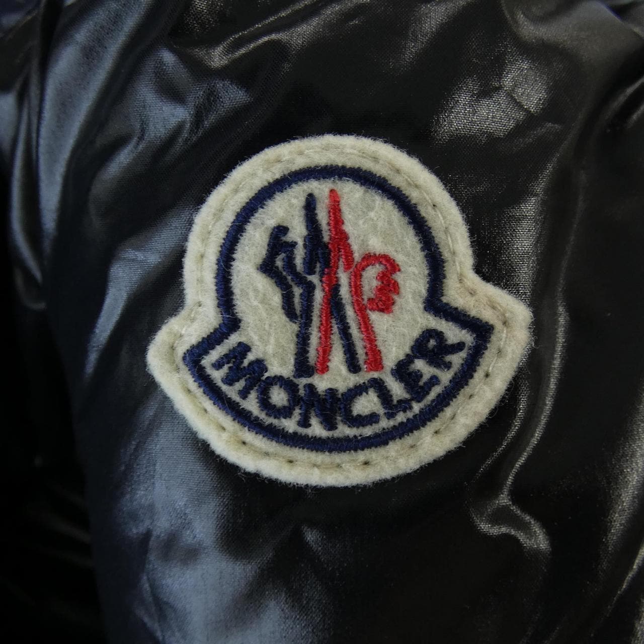 モンクレール MONCLER ダウンジャケット