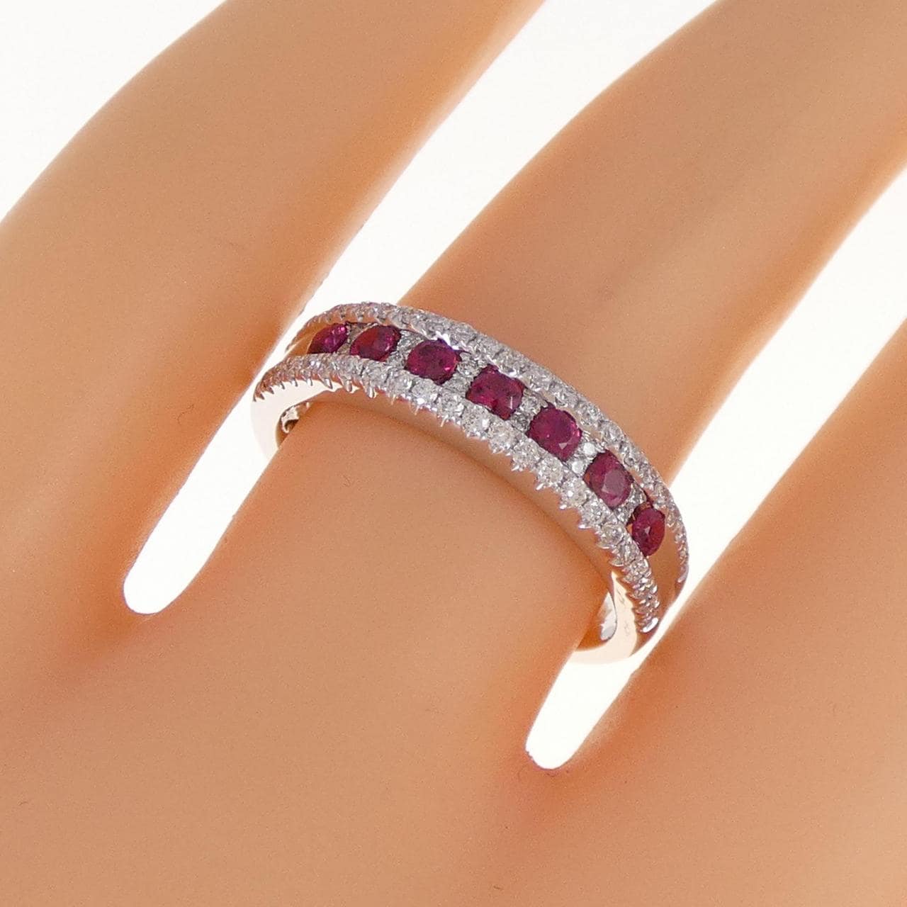 750WG Ruby Ring 0.29CT