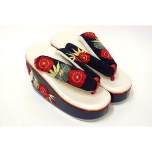 【新品】女草履　松竹梅　Ｆサイズ