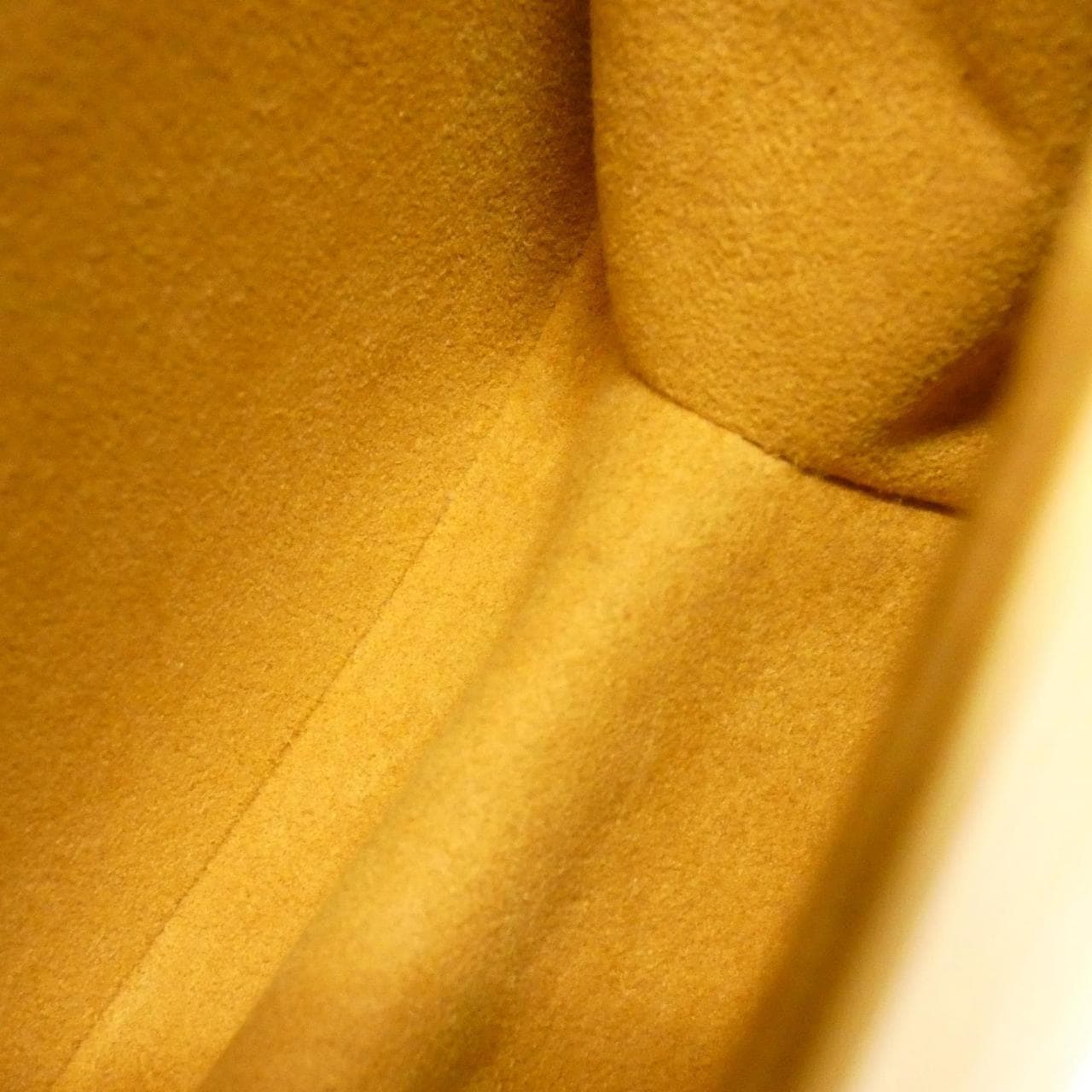 ルイヴィトン エピ ソミュールBB M23471 ショルダーバッグ