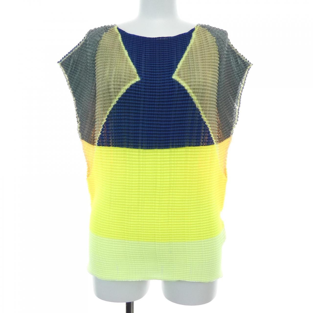 イッセイミヤケ ISSEY MIYAKE IM31FJ631 トップス