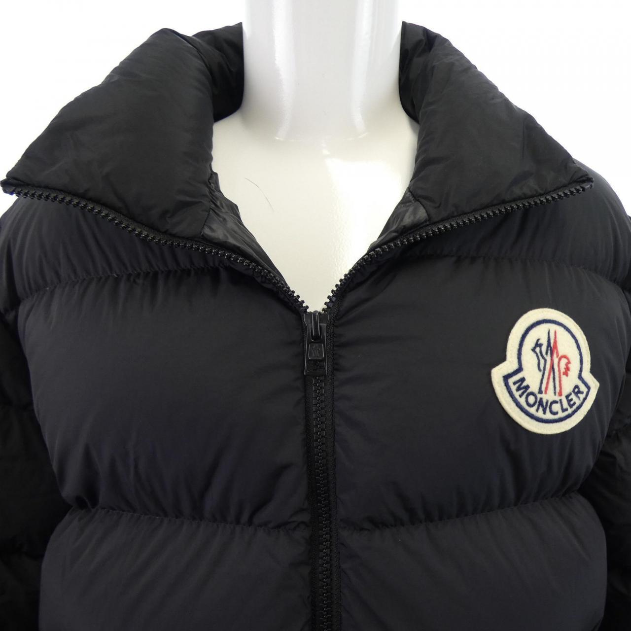 モンクレール MONCLER ダウンジャケット
