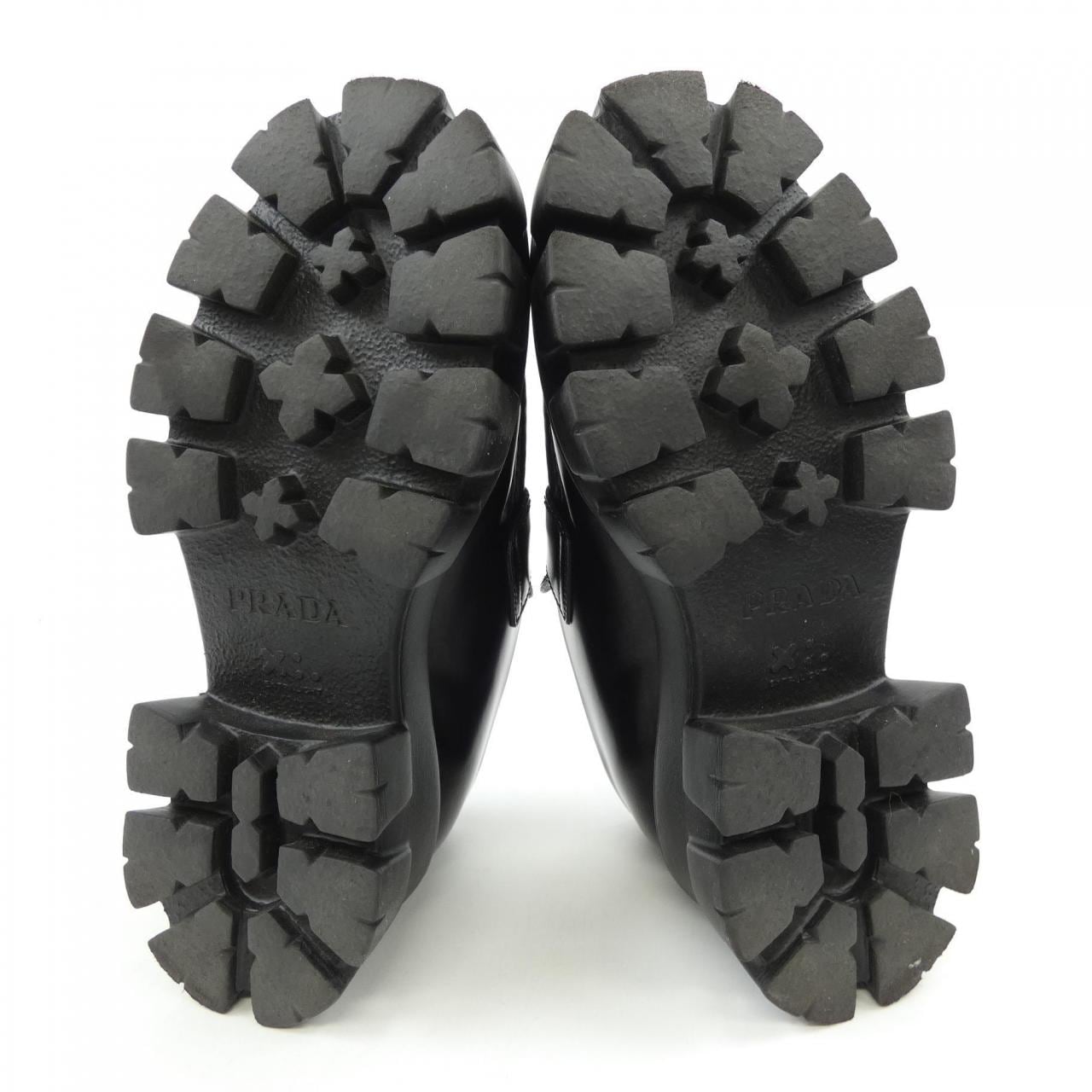 プラダ PRADA モノリス ローファー トライアングルロゴ 1D649M シューズ