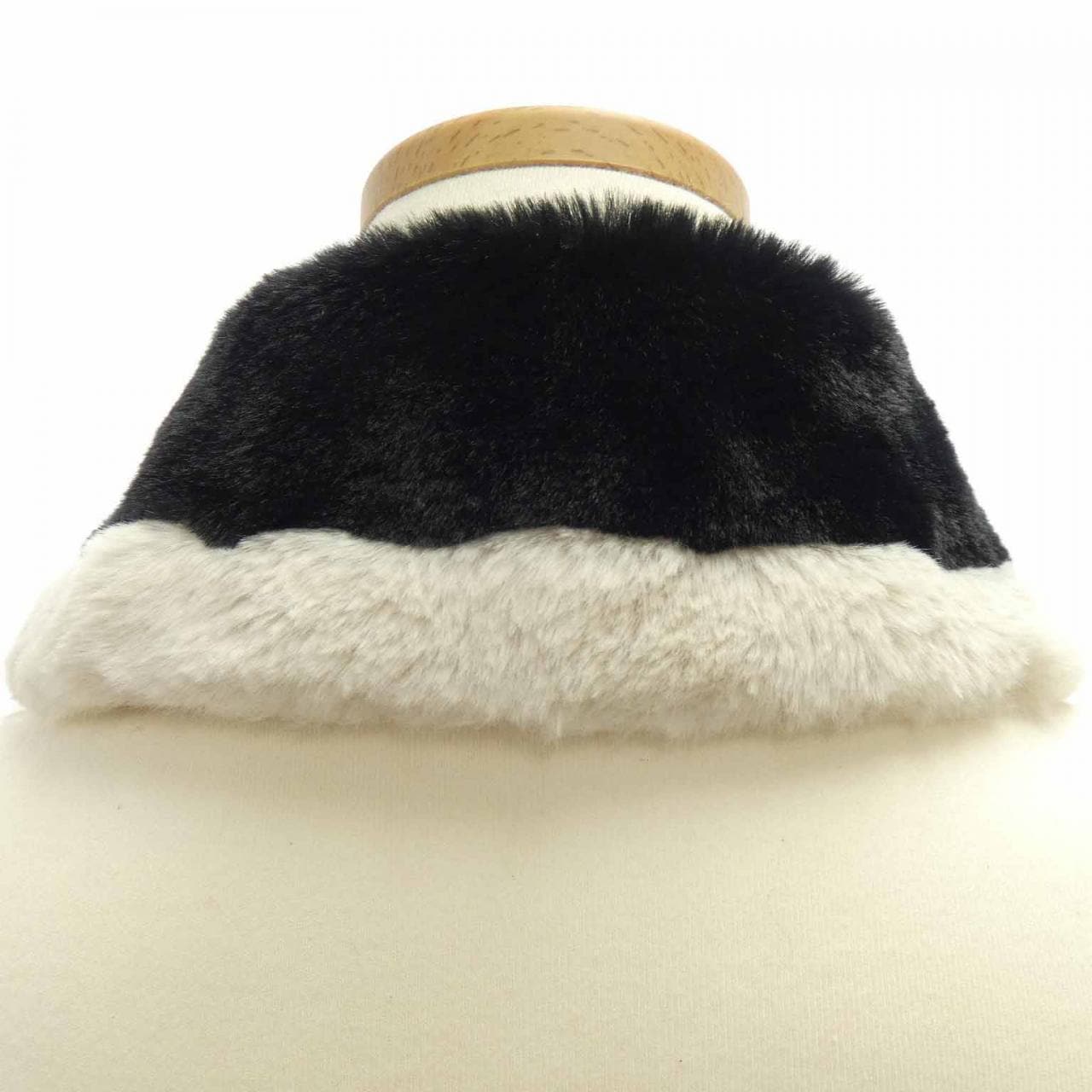 ロジェヴィヴィエ ROGER VIVIER カラー